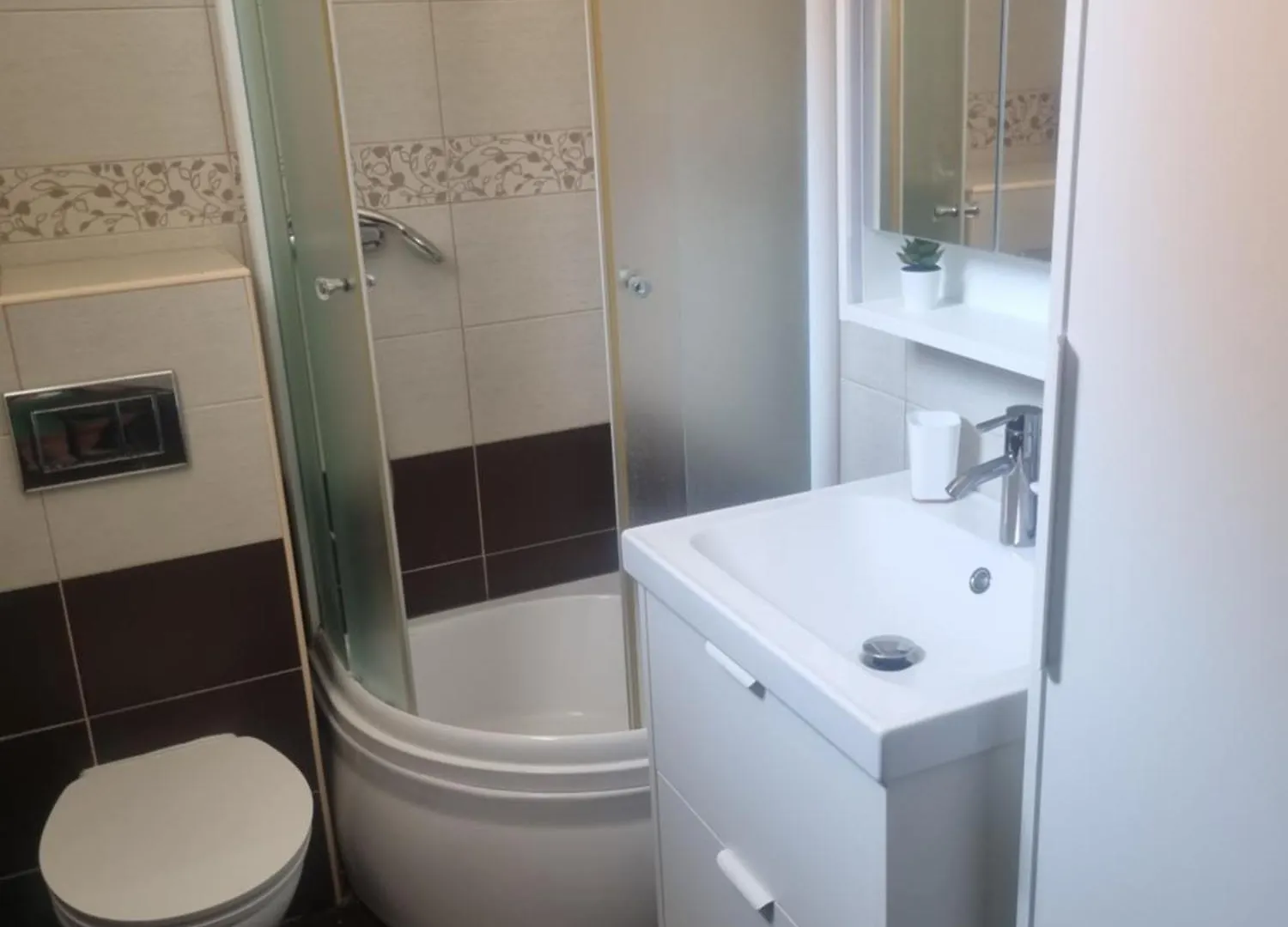 Apartment Apartman Ena Vir